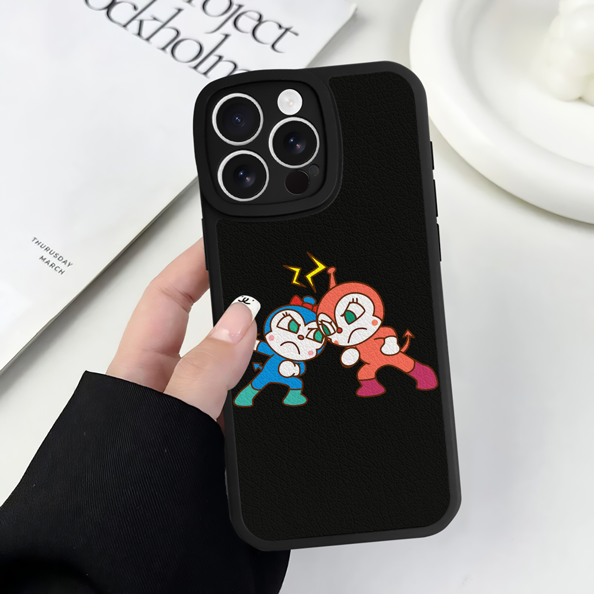 （画像用） アンパンマン Anpanman 【iPhone 16シリーズ対応】シリコンスマホケース（レザー調） 材質：シリコン
